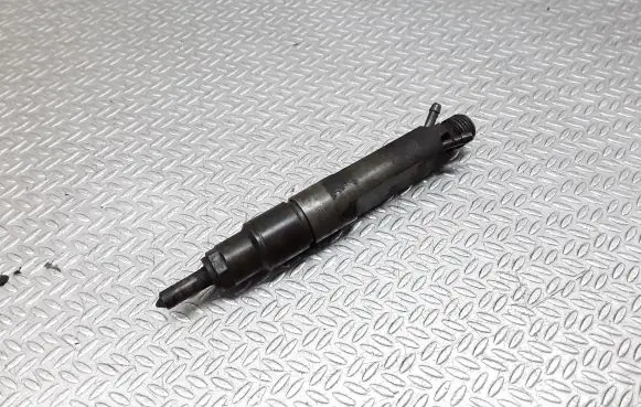 Fuel injector