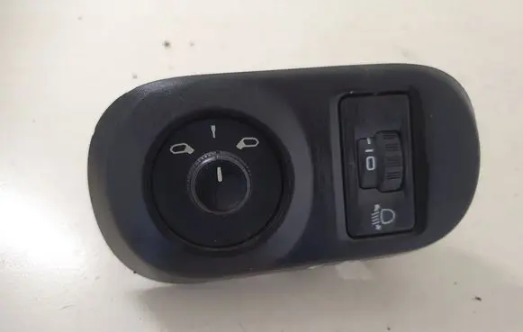 Citroen C4 Cactus Wing mirror switch 96673722ZD