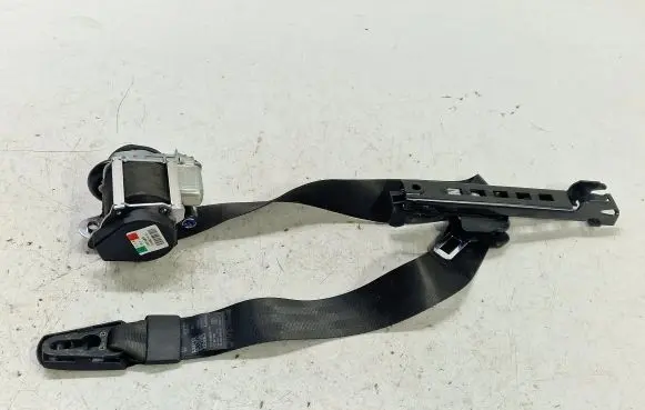 Skoda Superb B6 (3T) Front seatbelt 3T2857702