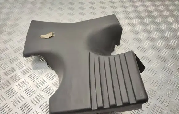 Volkswagen Sharan Battery box tray cover/lid 7M3915643B