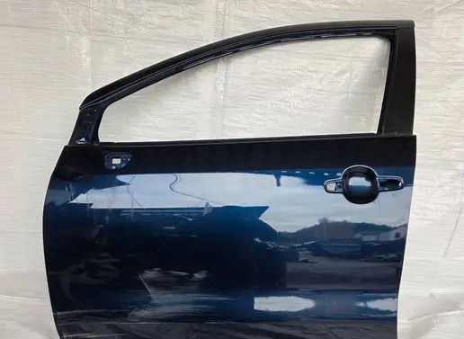 Suzuki SX4 S-Cross Front door