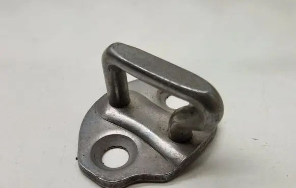 BMW 2 Active Tourer U06 Rear door lock loop/hook striker 7446788