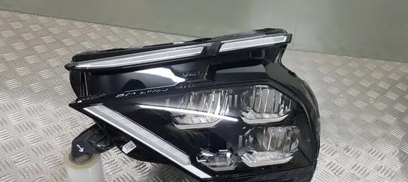 Citroen C4 III e-C4 Headlight/headlamp 73375529