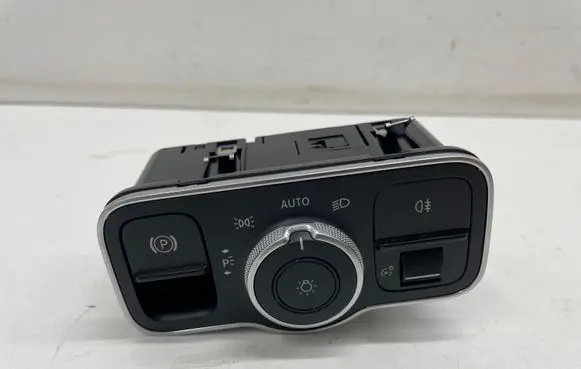Mercedes-Benz CLA C118 X118 Light switch A2479052902