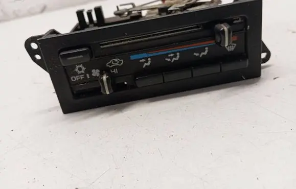 Chrysler Voyager Climate control unit 4462407