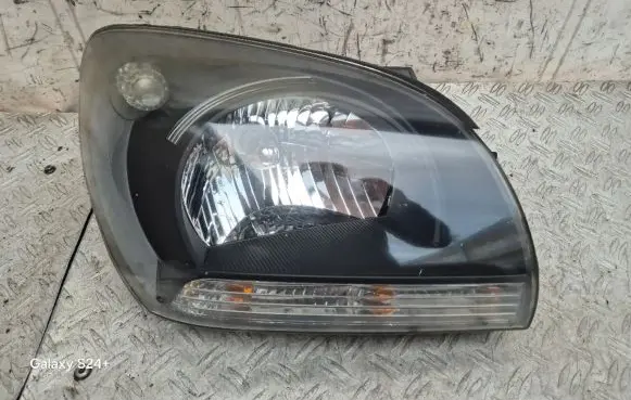 KIA Sportage Headlight/headlamp 921020Z030 1LD00978204 921020Z0