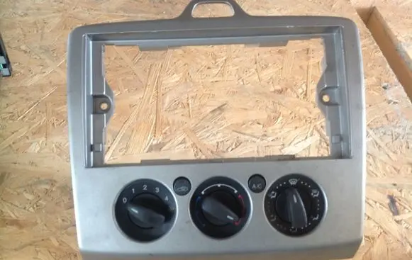 Ford Focus Climate control unit