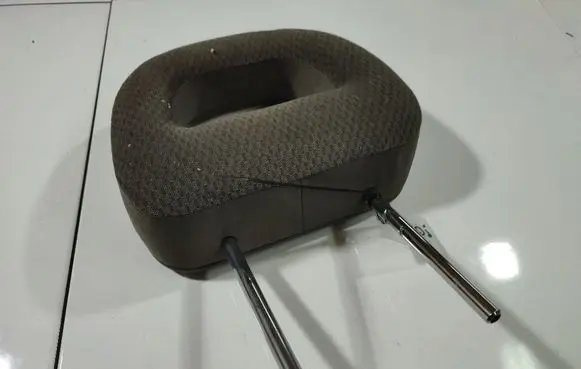 Mini One - Cooper Coupe R56 Front seat headrest 