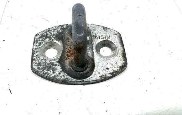Toyota Land Cruiser (J120) Rear door lock loop/hook striker 