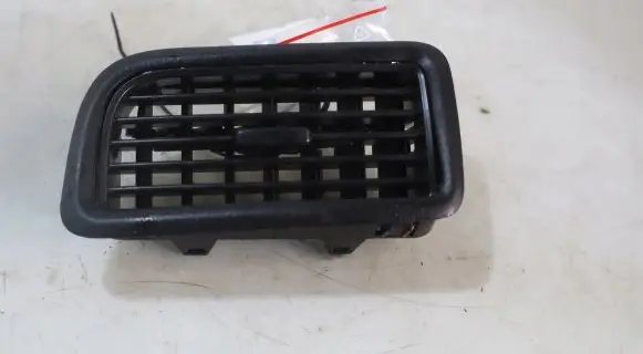 Opel Combo D Dashboard side air vent grill/cover trim