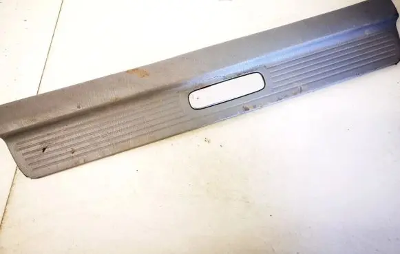 Mazda 626 Front sill trim cover gg2m68720 gg5b68720