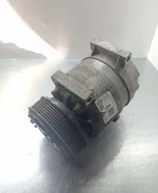 Renault Laguna II Air conditioning (A/C) compressor (pump) 8200421410