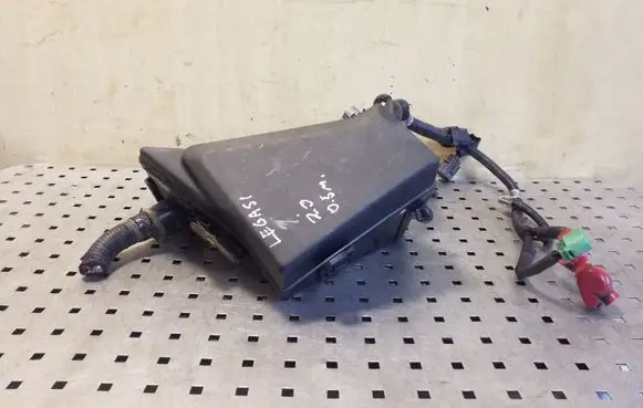 Subaru Legacy Fuse box set MB100200B MB502030B