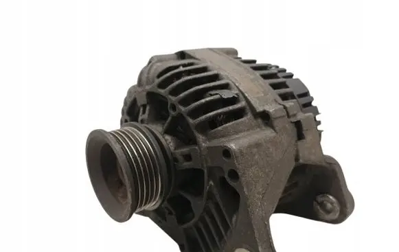 Volkswagen PASSAT B5 Generator/alternator 