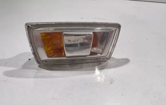 Opel Mokka Front fender indicator light