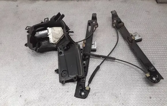 Seat Leon (1P) Front door window regulator with motor 1K0959793L