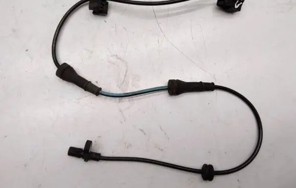 Nissan Juke I F15 ABS rear brake sensor 479011KA0A