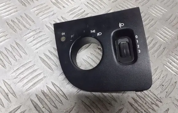Mercedes-Benz Vaneo W414 Headlight level height control switch 4146800817