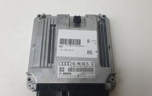 Audi A6 S6 C6 4F Engine control unit/module 03L906022FL 0281015018 1039S33574