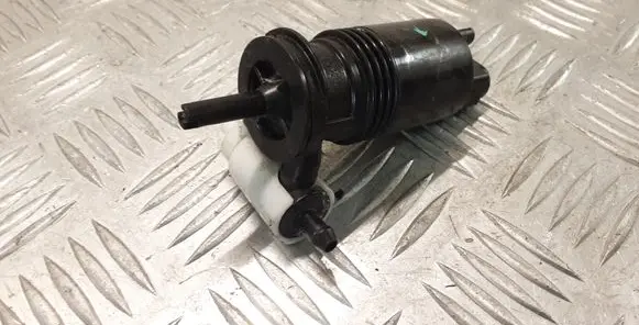 Mercedes-Benz R W251 Windscreen/windshield washer pump A1648690321