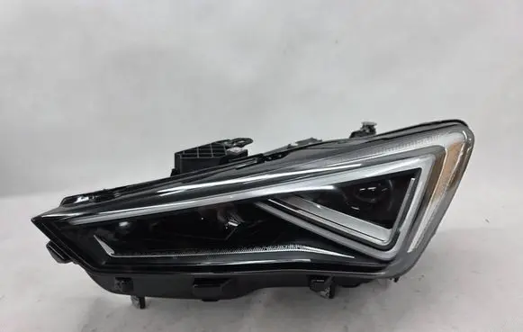 Cupra Leon Headlight/headlamp 5FB941035E