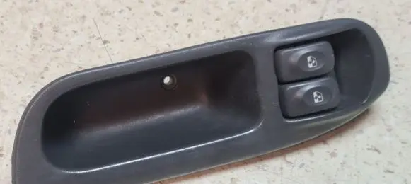 Renault Scenic I Electric window control switch 7700431172 432963K 9273M