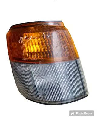 Mitsubishi Pajero Front indicator light 21037747