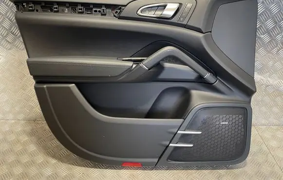 Porsche Cayenne (92A) Sliding door card 