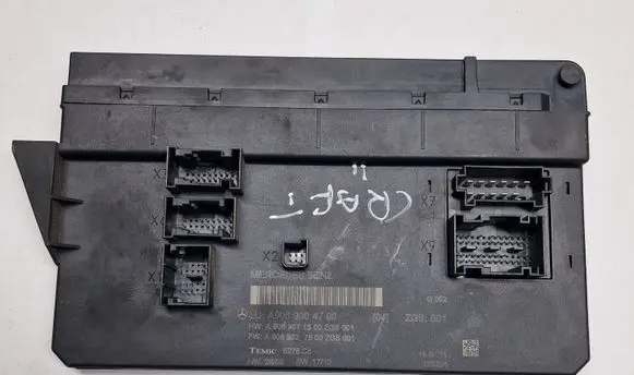 Mercedes-Benz Sprinter W906 SAM control unit A9069004700