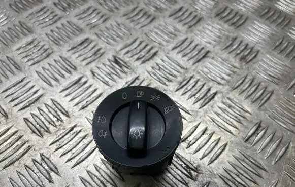 Volkswagen PASSAT B6 Light switch 987076110