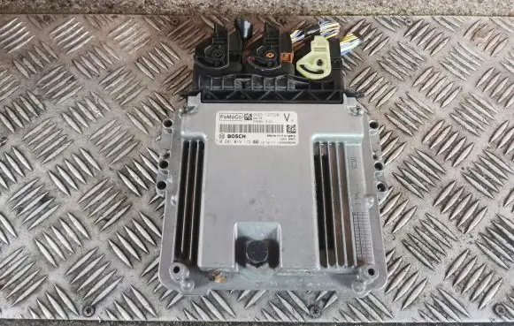 Jaguar XF Engine control unit/module 0281019172