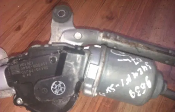 Suzuki SX4 Wiper motor 3811079J10