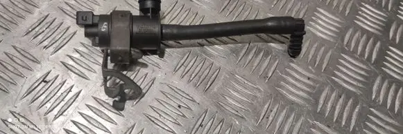 Volvo S60 Vacuum valve 31104896