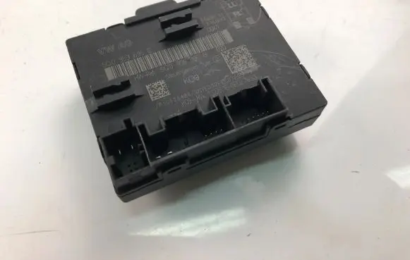 Volkswagen PASSAT B8 Other control units/modules 5Q4959595E