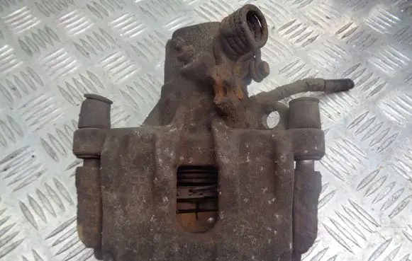 Mazda 3 I Rear brake caliper