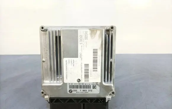BMW 3 E90 E91 Engine control unit/module ECU 7804547