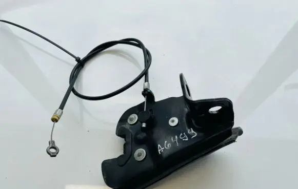 Mitsubishi Pajero Seat back rest lock catch 