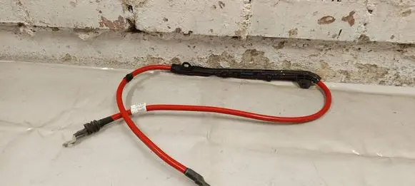 BMW 5 G60 G61 Positive cable (battery) 5B32F52