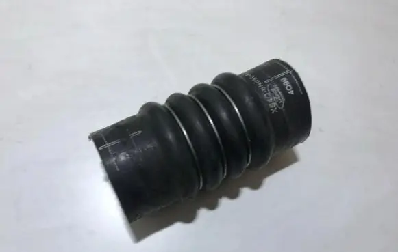 Ford Focus Intercooler hose/pipe xs4q6n650ac xs4q-6n650-ac