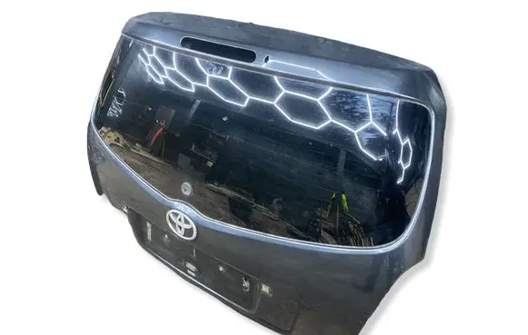 Toyota Corolla Verso AR10 Tailgate/trunk/boot lid 