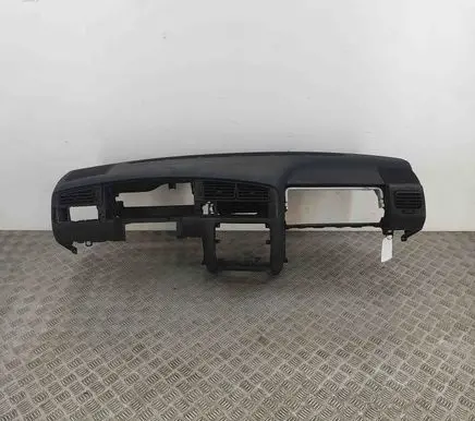 Volkswagen Golf III Dashboard 1E1857003C