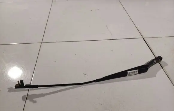Skoda Octavia Mk2 (1Z) Front wiper blade arm 1Z1955410