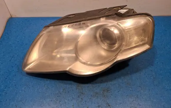 Volkswagen PASSAT B5.5 Headlight/headlamp 3C0941005J