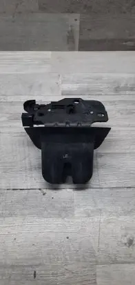 Audi Q7 4L Tailgate/trunk/boot lock/catch/latch 8P4827505B