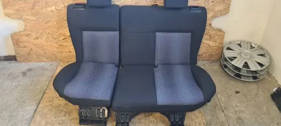 Ford Fusion Second row seats KT1