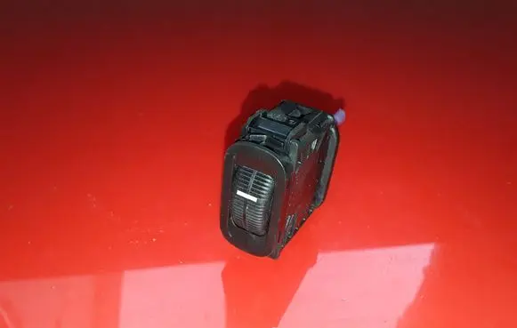 Mercedes-Benz A W168 Headlight level height control switch 211101