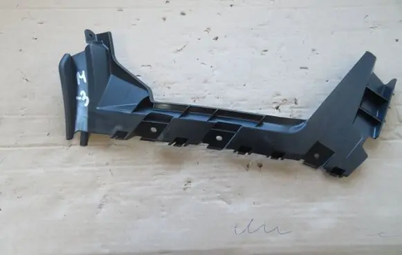 Ford Fiesta Front bumper mounting bracket C1BB17A881A