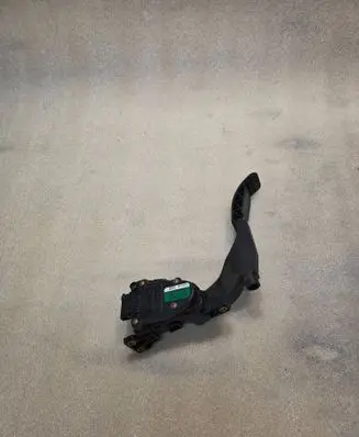 Audi A2 Accelerator throttle pedal 8Z1721523