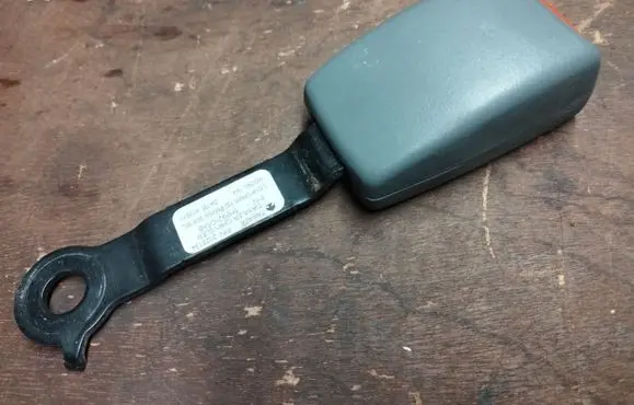 Dodge Durango II Rear seatbelt buckle 5HP921D5AB