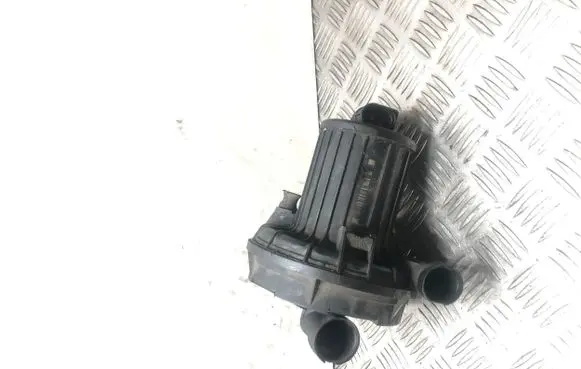 Intake resonator